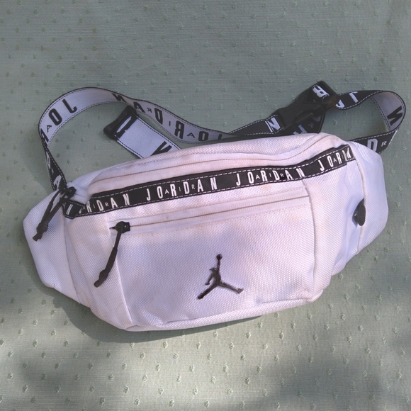 jordan fanny pack